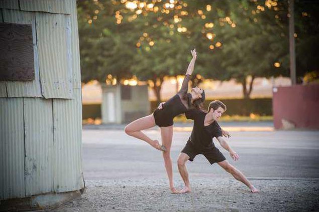 Holly-Dancers-jpgs-0184