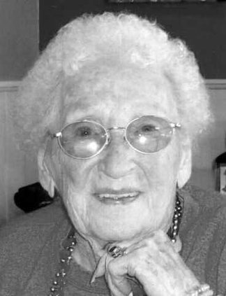 Lea Weber bw