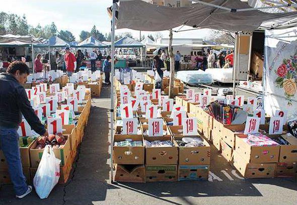 Flea-Market-009 590-LT