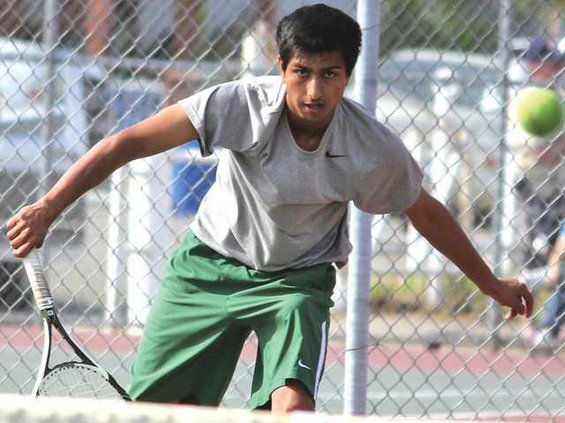 TEN-Man-vs-Roc-pic-1