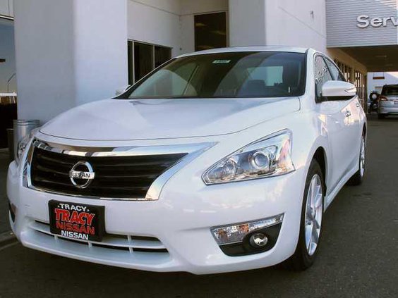 pic new-altima-1