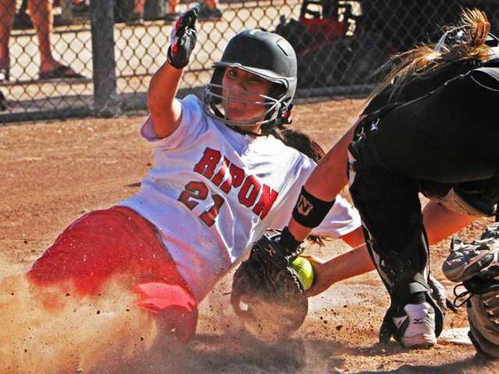 SOFTBALL - Indians PIC1 for 5-17-14