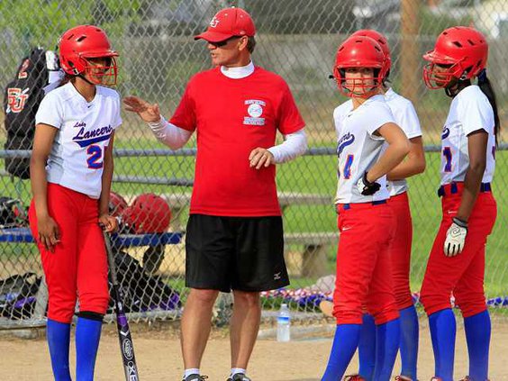 VOL softball--Goulart file Romero