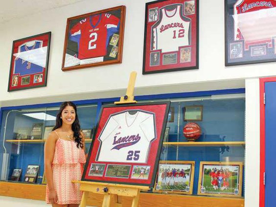 ALUM--Arevalo-jersey-retirement-pic-1-LT