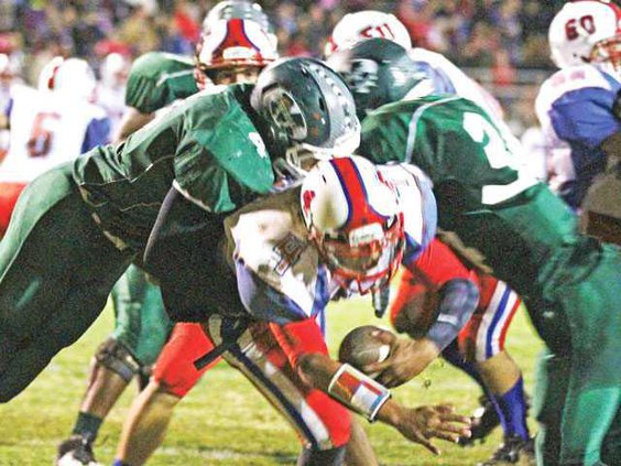 FOOTBALL---MANTECA-vs-EU-PIC2-LT