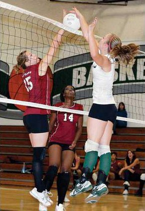 LHSMHS-VOLLEY1-10-15-09