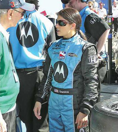 RACING-pitboard-pic1