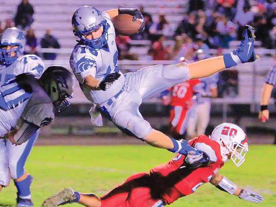 SHSEU-VAR FBALL1-10-26-13-LT