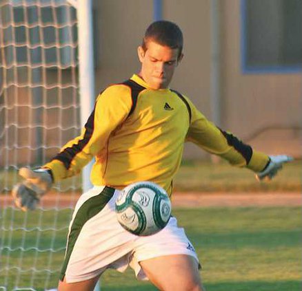 SOCR--man-v-bh---pic4