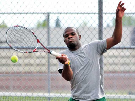 TENN-Man-vs-WR-pic-1