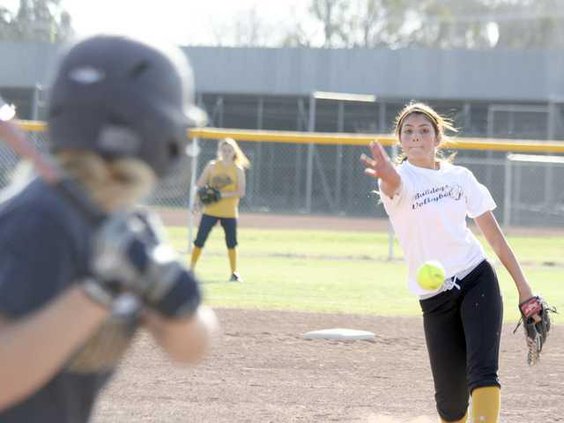 Turlock softball pic1