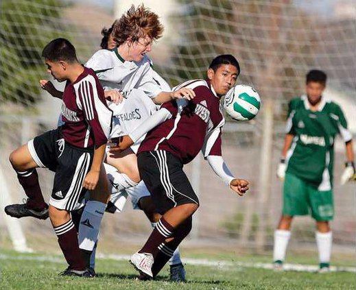 WRHSMHS-SOCCER2-10-16-09