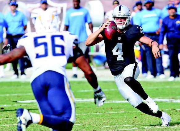 FBN--Raiders-Carr file pic
