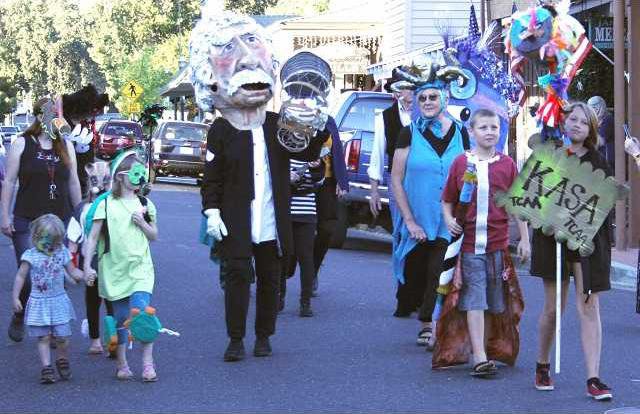 Parade 9-27 pix
