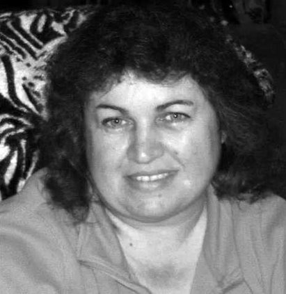 Dena Nelson bw