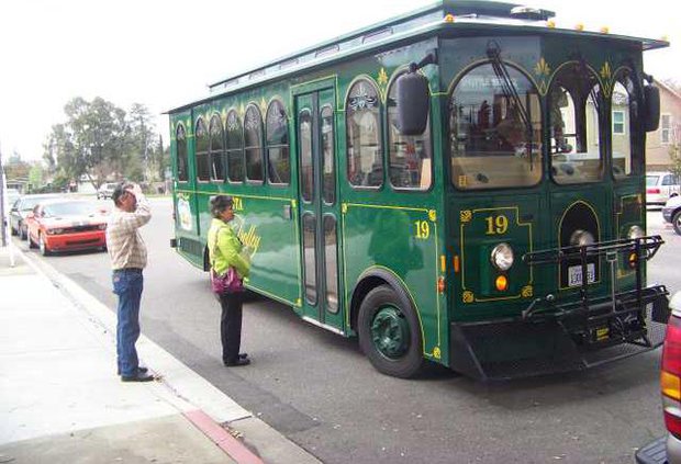 TROLLEY 1
