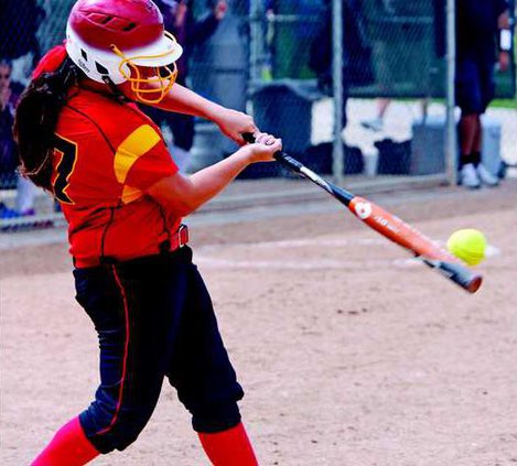 0410  Softball 1