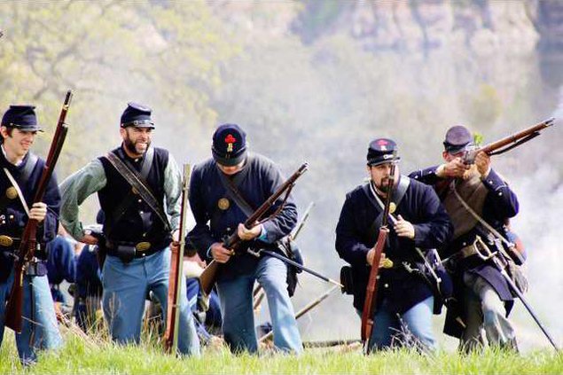 YANKEES Front war pix