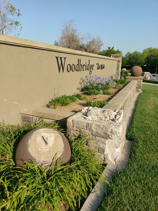 Northern entrance, Del Webb Woodbridge.jpg