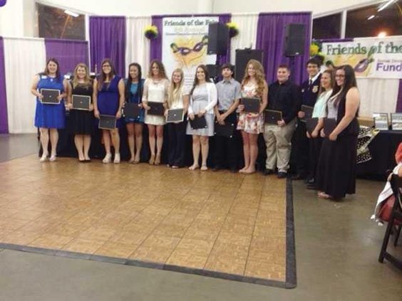 SCHOOLS-AgFestScholarships040615-LT