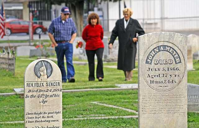 EU-CemeteryVetsTour-2 