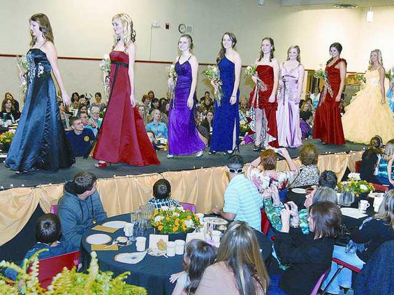 Fashion-show-bottom1