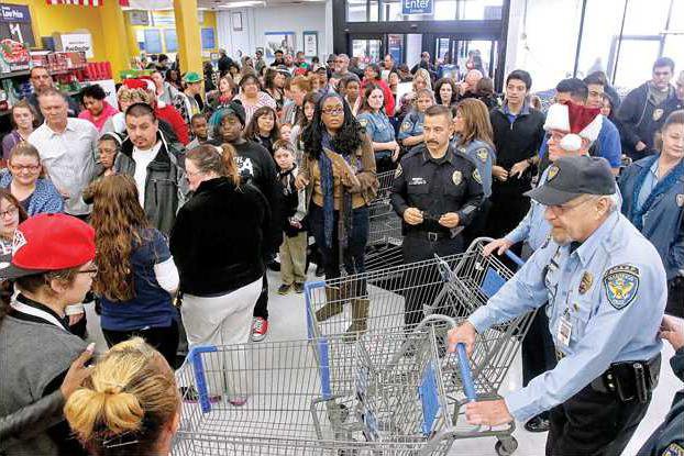 MPD XMAS SHOP2-12-22-14-LT