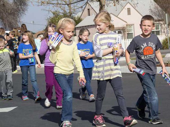 RC food march IMG 4245