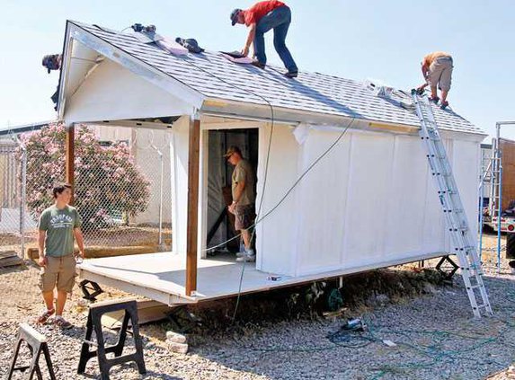 SANTA HUT NEW2-9-22-14-LT