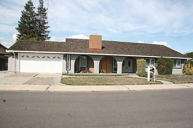 how can a single person buy a house