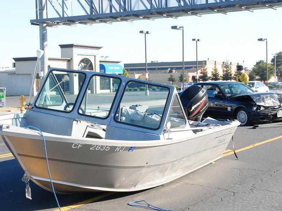 Boat-Grounded-DSC 8649a