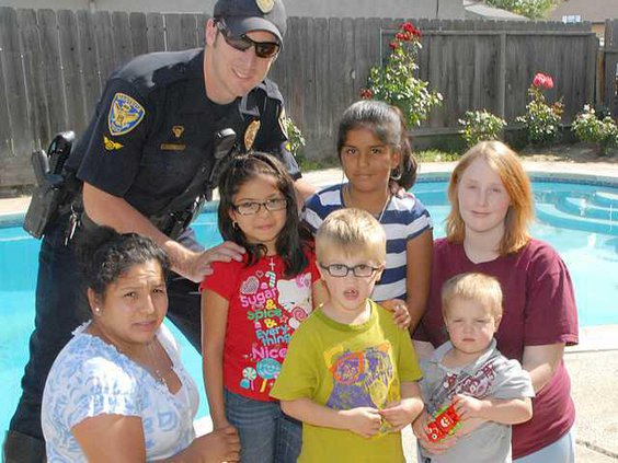 Drowning-DSC 3208-TOP-LT