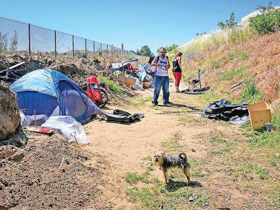 HOMELESS TENT CITY7 4-16-17 copy