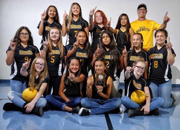 MON WILDART SHASTA VBALL CHAMPS1 11-17-17