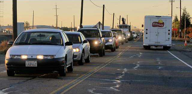 TRAFFIC MOFFAT AUSTIN1 11-19-15