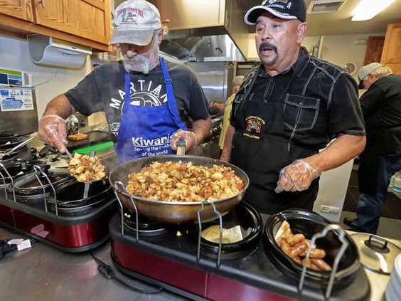 tuesVFW BREAKFAST1 11-11-17