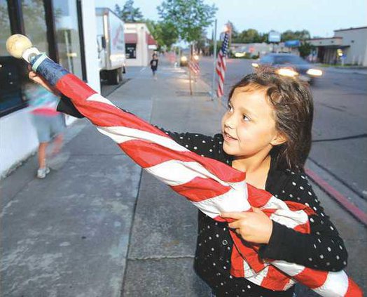 4TH-FLAGS7-7-5-09 