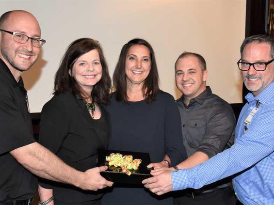 Ripon Dollar GenDSC 3917 copy