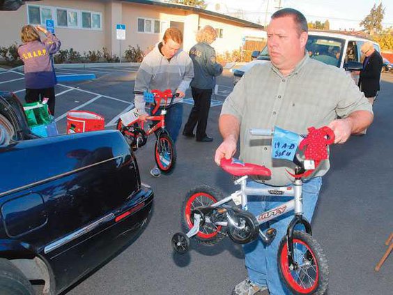 XMAS LOVEINC1-12-20-13-LT