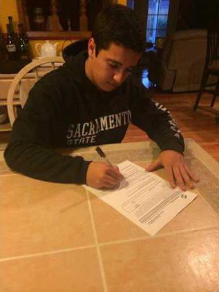 Medieros signing