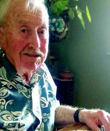 1218 RaymondScroggsObit