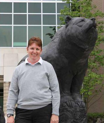 Liz Tedesco Headshot