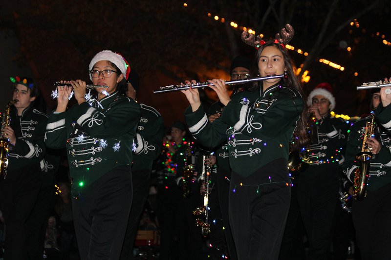 Christmas parade takes Turlock through the decades Turlock Journal