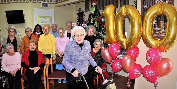 Claire at 100 DSC_3987.jpg