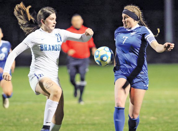 Bulletin girls soccer 2018-19