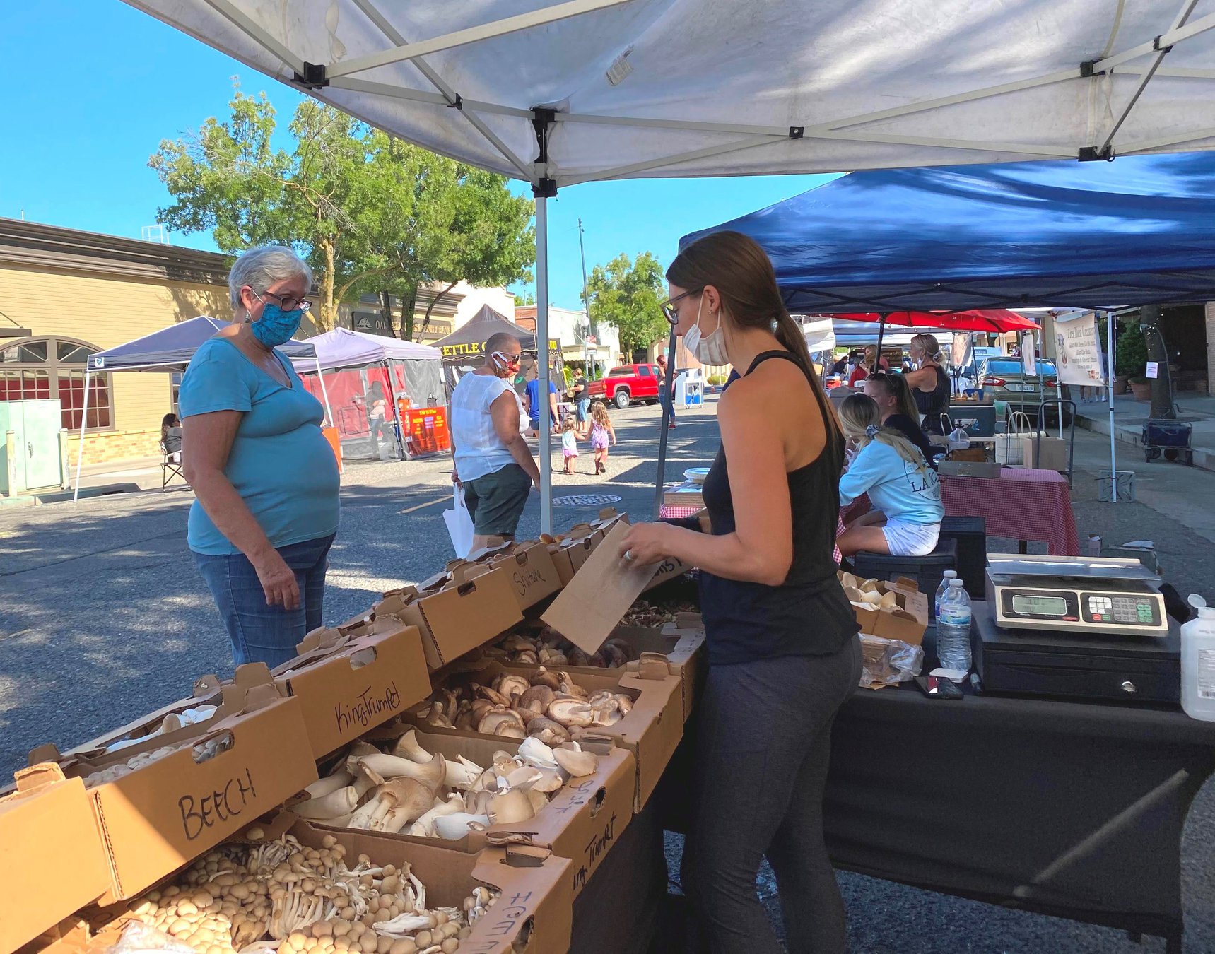 Farmers Market Fun Touches Down On Wednesdays Oakdale Leader