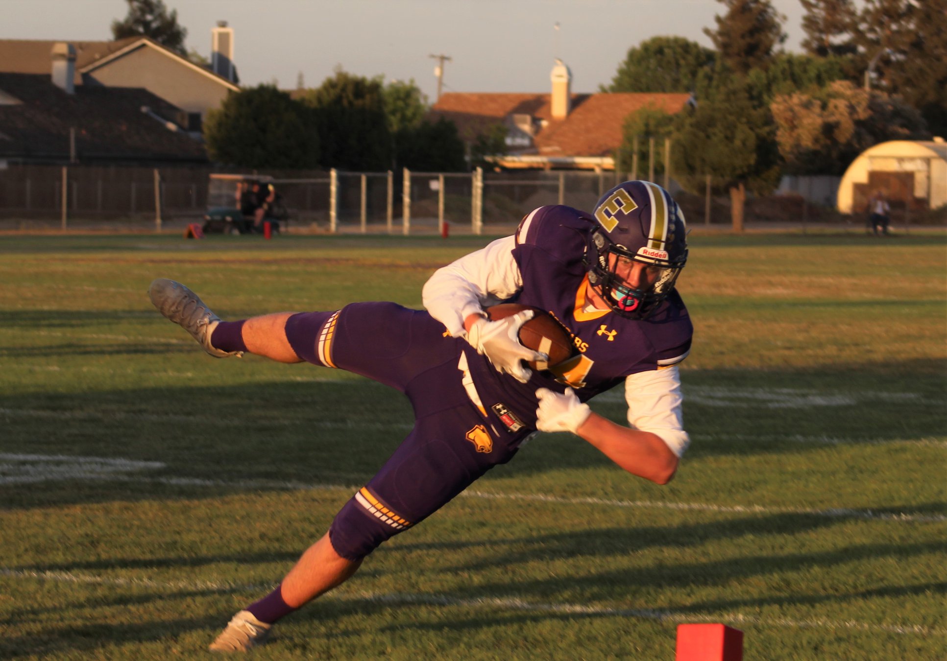 Varsity Football Cougars Steamroll Visiting Sierra, 4814 Escalon Times