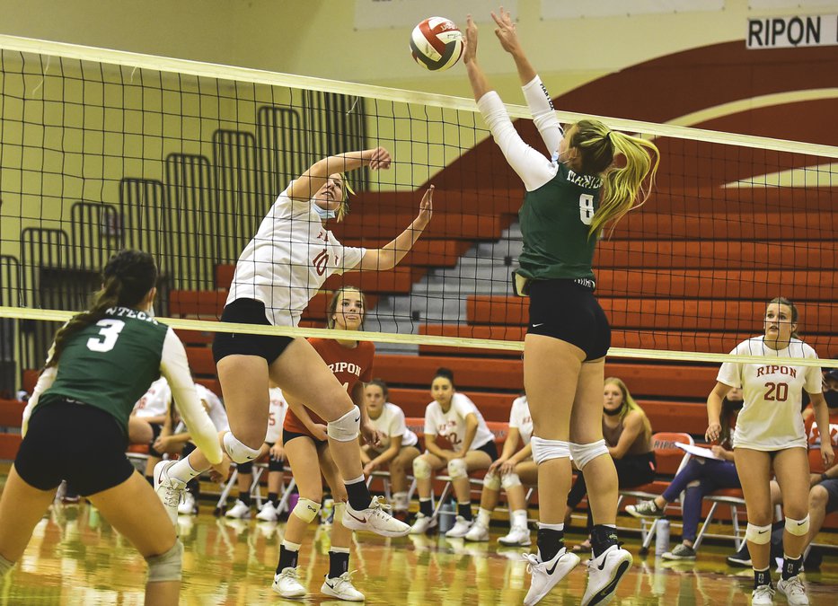 ROUNDUP: Buffaloes stampede Ripon in girls volleyball - Manteca Bulletin