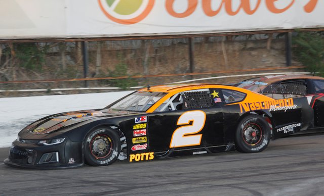 Potts Surpasses Solari For Late Model Speedway Win - Escalon Times