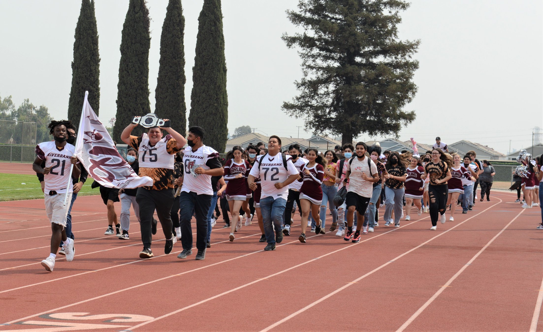 Students Host Outdoor Rally To Spark High School Spirit - Riverbank News